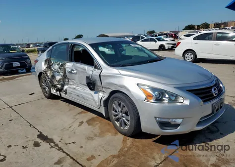 2015 Nissan Altima 2.5 from USA, damaged, VIN 1N4AL3AP2FC570961